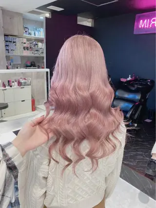 ロング ハイトーン×エクステ 💞くるみのヘアスタイル