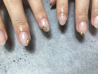 ショート カラー ネイル マツエク・マツパ illum hicariのネイルデザイン