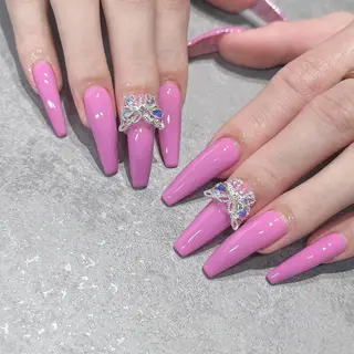 ネイル NEO Beauty Salon所属・𝐍𝐄𝐎 𝐉𝐔𝐑𝐈のネイルデザイン