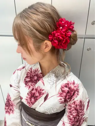 ヘアアレンジ ヘアセット🎀耳つぼ 👂💎MONAMIのヘアスタイル