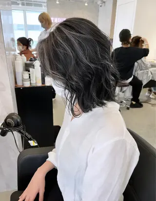ショート karin💋海外 バタフライカットのヘアスタイル