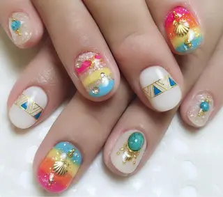 ネイル ラウバイマノマノ なかざとのネイルデザイン