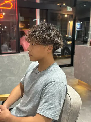 ショート パーマ メンズ 長谷川 湧のヘアスタイル