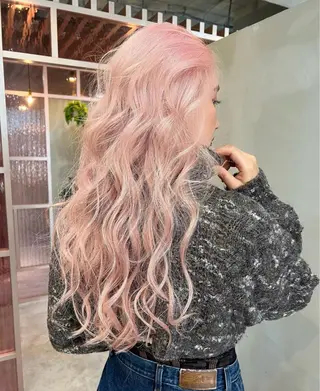 ロング カラー ハイトーン特化🤍 Ayakaのヘアスタイル