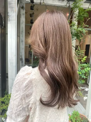 ロング 鈴木 奈波のヘアスタイル