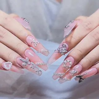 ネイル Hana 🎗のネイルデザイン