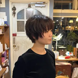 ショート カラー 抜け感パーマ/ 顔まわり/緒方椋のヘアスタイル
