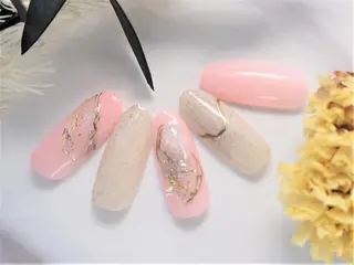 ネイル ビューティーサロン ヘゼリヒのネイルデザイン