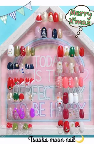 ネイル 🌙都岡 ムーンネイルのネイルデザイン