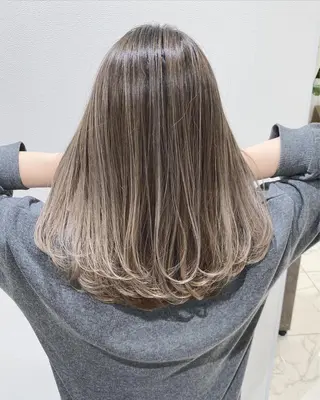 セミロング カラー 山崎俊輔/髪質改善 /バレイヤージュのヘアスタイル