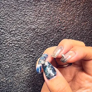 ネイル LEFTNAILS フィルインニュアンスのネイルデザイン