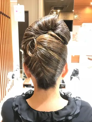 ロング ヘアアレンジ テラモト カズヨシのヘアスタイル