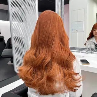 カラー 🍒レイヤーカット/ 暖色カラー🍒のヘアスタイル