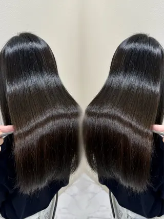 ロング 髪質改善縮毛矯正🫧 村上蒼生のヘアスタイル