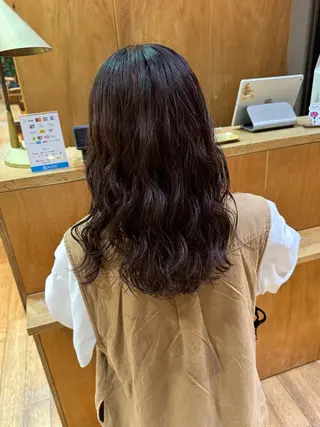 ミディアム パーマ 大橋 芽衣のヘアスタイル