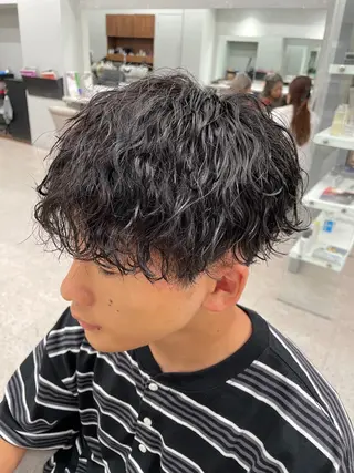 パーマ メンズ メンズスタイリスト✨ 助川龍哉のヘアスタイル