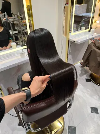 ロング ekolu所属・髪質改善・縮毛矯正 特化・ユウシンのヘアスタイル