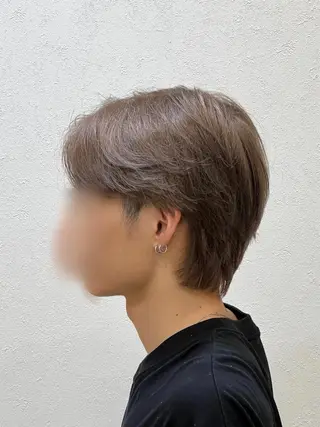 カラー メンズ 山口 玖瑠美のヘアスタイル