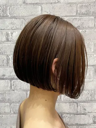 ショート 高槻裕二 ショートボブ縮毛矯正のヘアスタイル