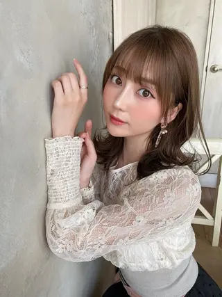セミロング 古川新太郎 くびれヘア小顔カットのヘアスタイル