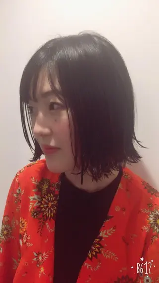 ミディアム 福地 礼奈のヘアスタイル