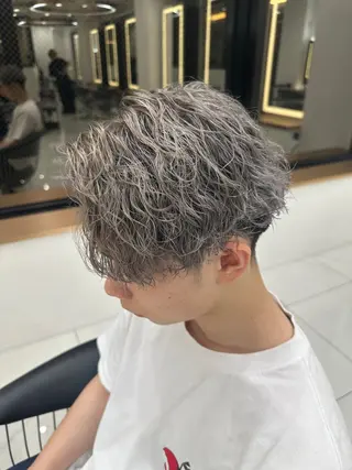 メンズ 白髪ぼかし/白髪 メッシュ/ゆうとのヘアスタイル
