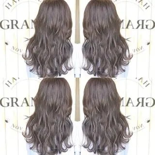 ロング カラー 🍀Moda by Grande🍀のヘアスタイル