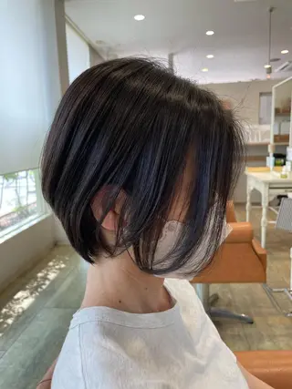 ショート 上田 早恵のヘアスタイル
