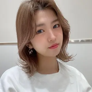 ミディアム カラー パーマ ヘアアレンジ 小野寺瑞希 /最小顔カットのヘアスタイル