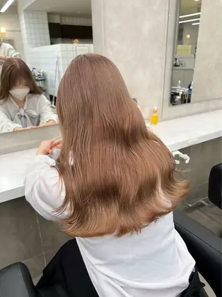 ロング カラー ハイトーンカラー 🦄レイヤーカットのヘアスタイル