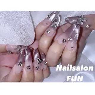 ネイル Nailsalon FUN🌈のネイルデザイン