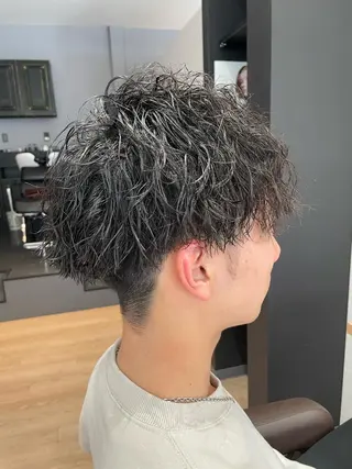 パーマ メンズ 美髪と似合わせのサロンenn(エン)所属・enn天王寺藤本 大輝のヘアスタイル