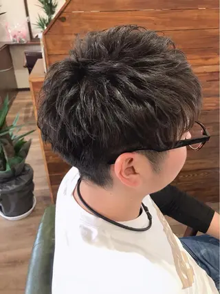 ショート パーマ メンズ Rug Relief所属・Rug Relief 吉田のヘアスタイル