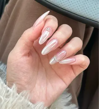 ネイル 相沢 さやかのネイルデザイン