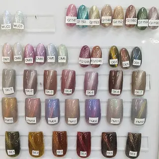 ネイル NAIL BUZZ ヒラバヤシのネイルデザイン