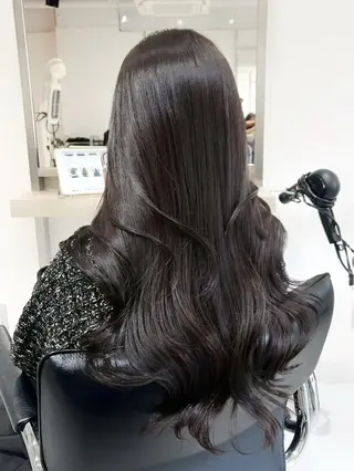 カラー YOLO/ HANAのヘアスタイル