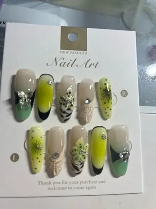 ネイル 飯塚 陽葵のネイルデザイン