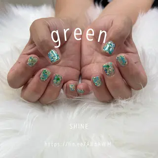 ネイル SHINE nail salonのネイルデザイン