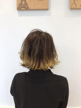 ショート カラー 小林 永佳のヘアスタイル