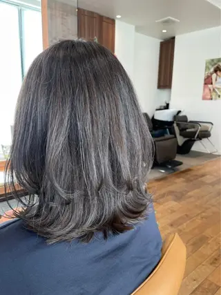 ミディアム 山本　恵 (やまもと  けい)のヘアスタイル