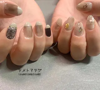 ミディアム ネイル ツメトマツゲ .のネイルデザイン