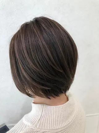 ショート カラー 小松崎 結花のヘアスタイル