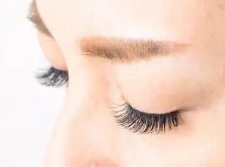 マツエク・マツパ マツコのまつ育サロン 埼玉大宮店のマツエク・マツパデザイン