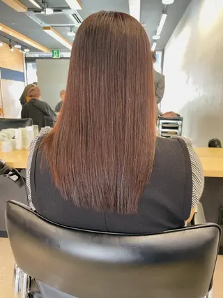 セミロング 中村　イノアカラー 飛優　六本松のヘアスタイル