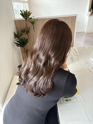 ロング 高橋 真歩のヘアスタイル