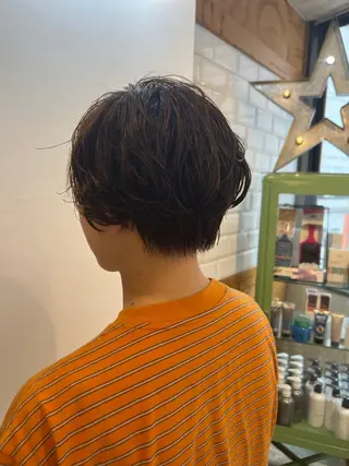 ショート カラー KANA/ボブ/ インナーカラー/艶髪のヘアスタイル