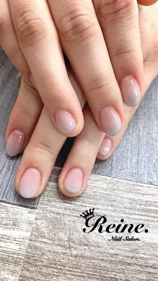ネイル Nailsalon Reine所属・玉栄 伶奈のネイルデザイン