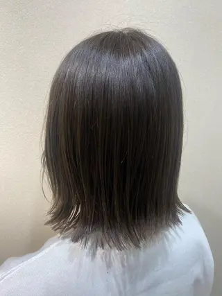 ミディアム mina .のヘアスタイル