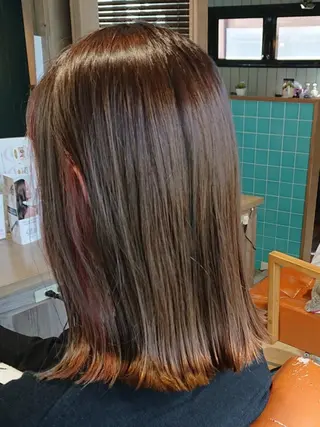 セミロング alushe 岡 陽子のヘアスタイル