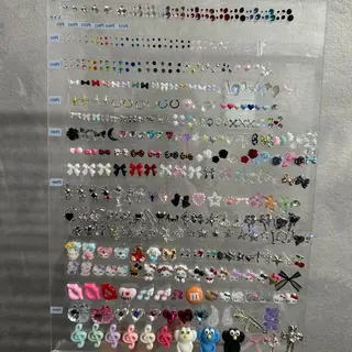 ネイル Lilinail所属・Lili. nail🪽Maoのネイルデザイン